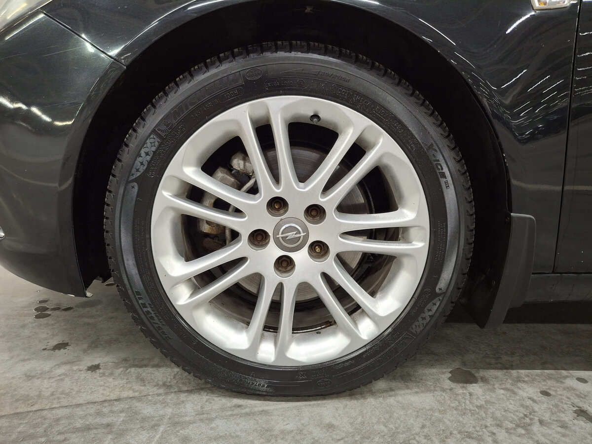 Opel Insignia с пробегом — 2011 год. Фото: #17