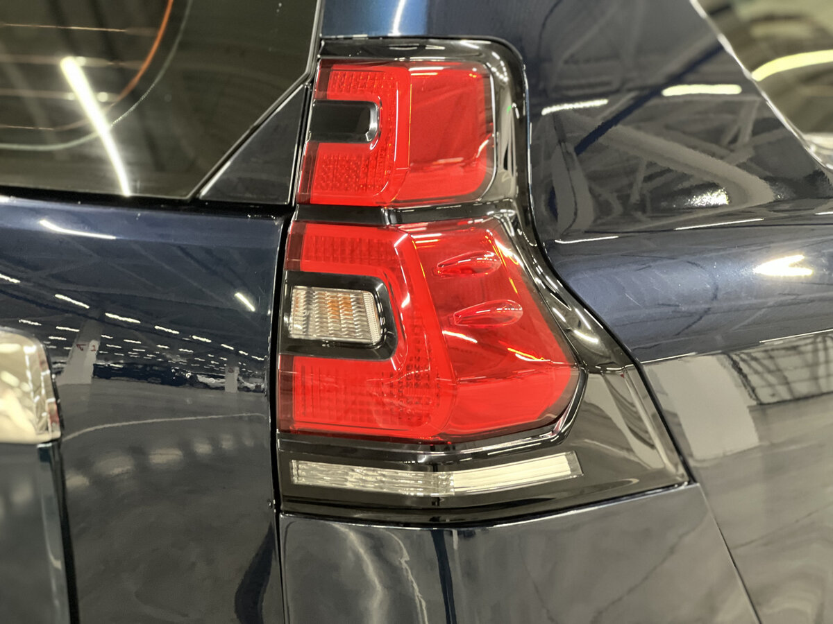 Toyota Land Cruiser Prado с пробегом — 2017 год. Фото: #8