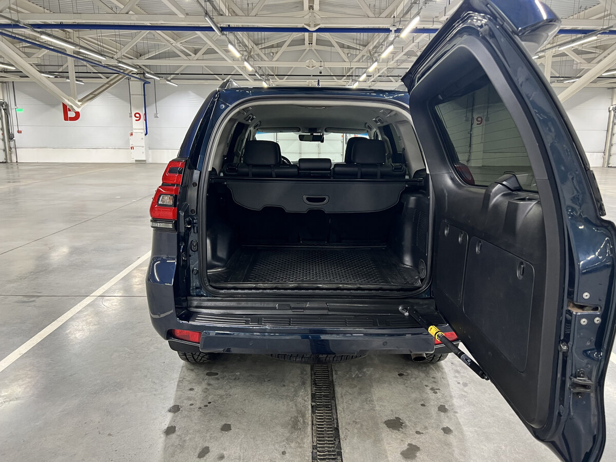 Toyota Land Cruiser Prado с пробегом — 2017 год. Фото: #9