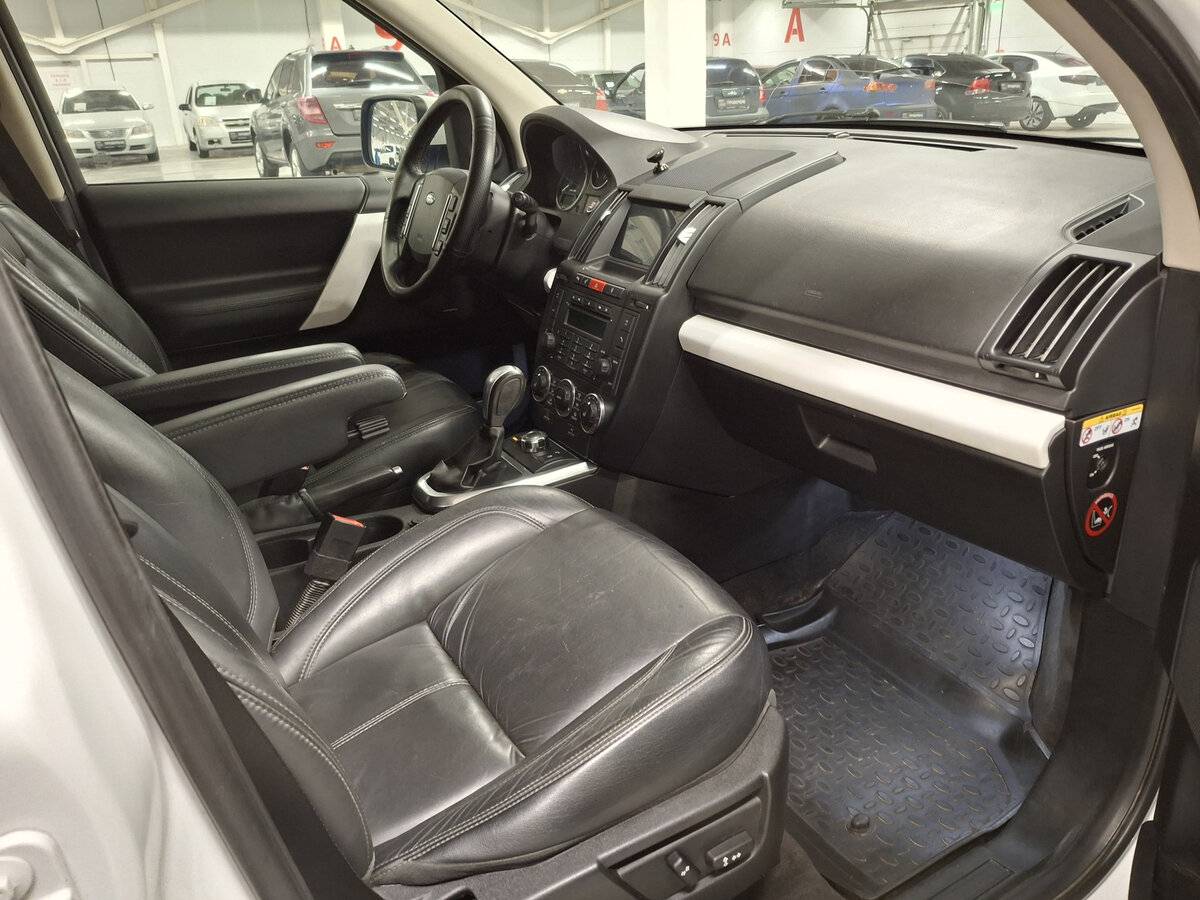 Land Rover Freelander с пробегом — 2010 год. Фото: #10