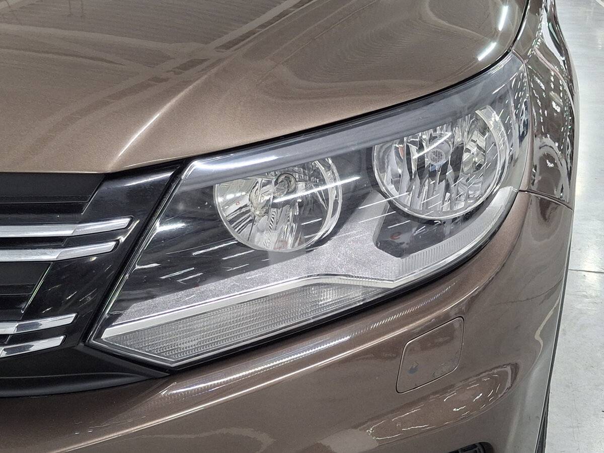 Volkswagen Tiguan с пробегом — 2015 год. Фото: #16