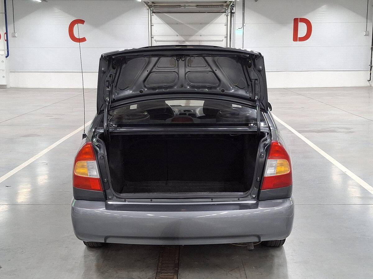 Hyundai Accent с пробегом — 2008 год. Фото: #9