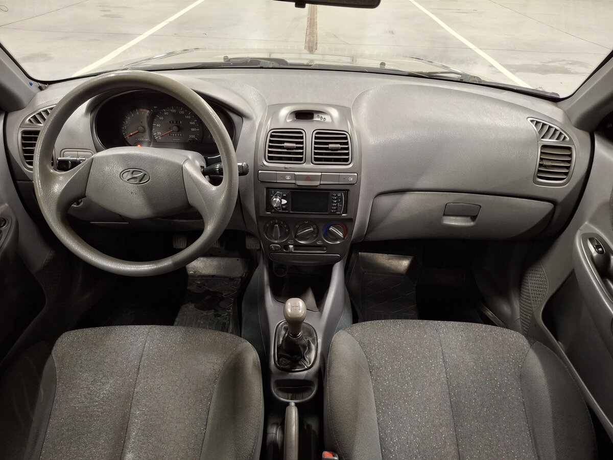 Hyundai Accent с пробегом — 2008 год. Фото: #13