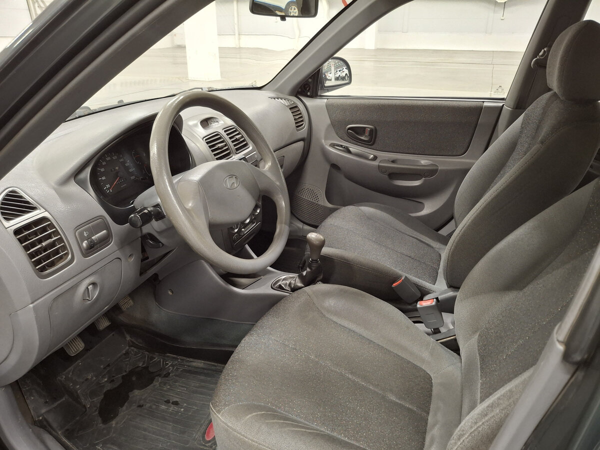 Hyundai Accent с пробегом — 2008 год. Фото: #15