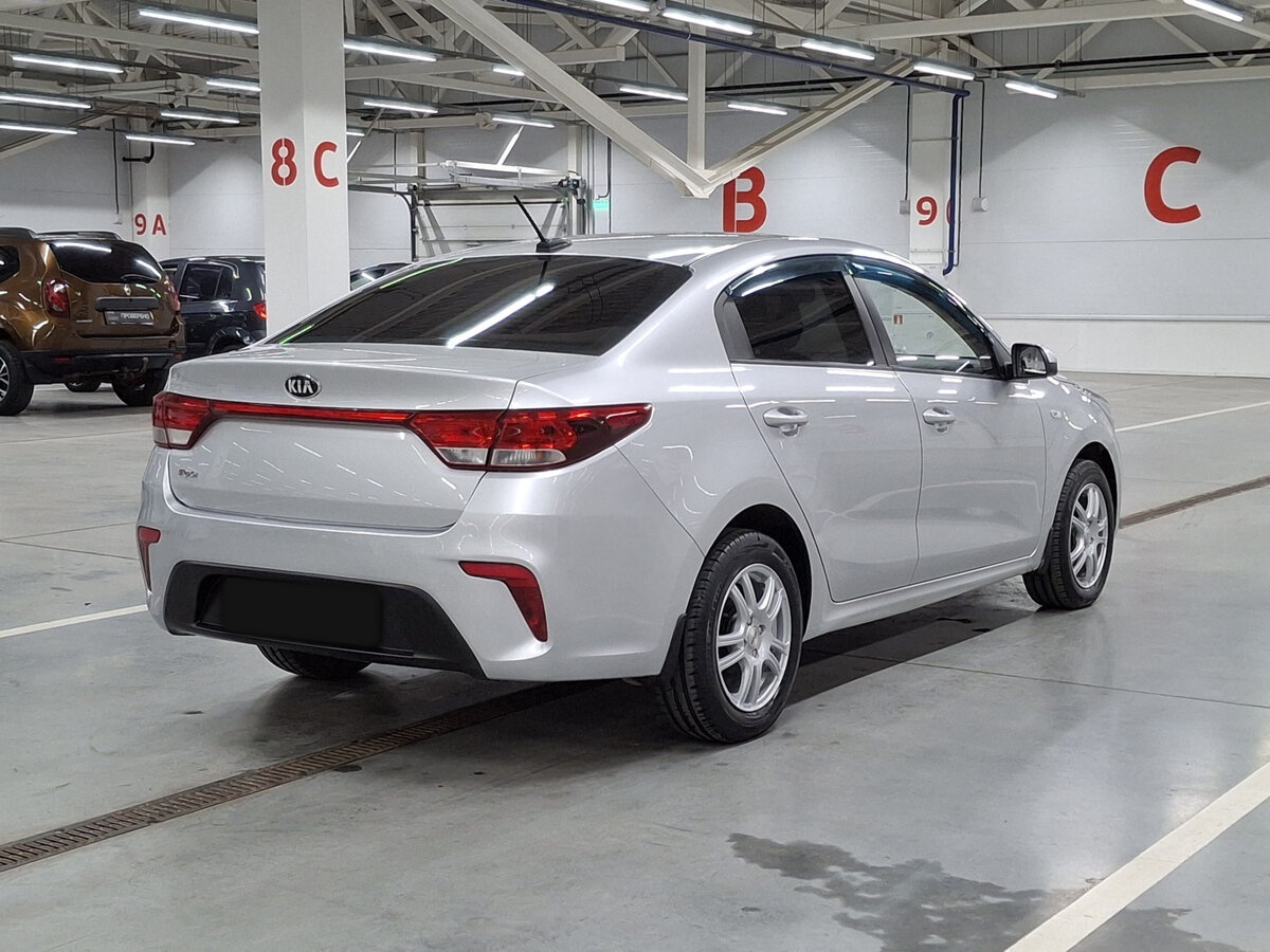 Kia Rio с пробегом — 2017 год. Фото: #4
