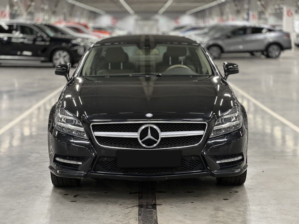 Mercedes-Benz CLS с пробегом — 2012 год. Фото: #1