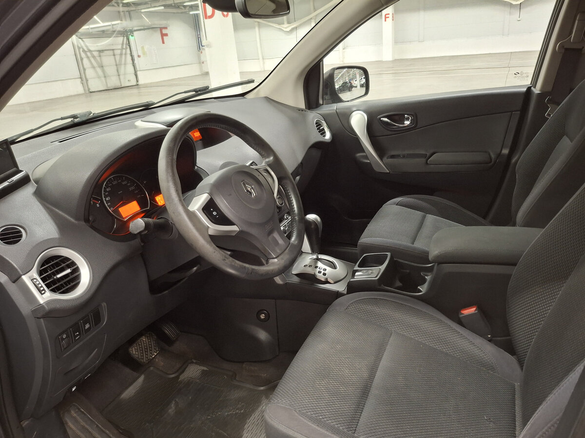 Renault Koleos с пробегом — 2010 год. Фото: #13