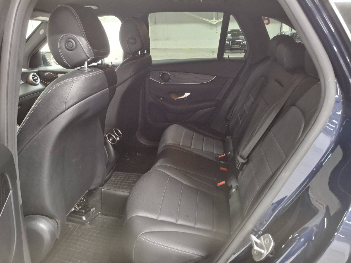 Mercedes-Benz GLC с пробегом — 2021 год. Фото: #11