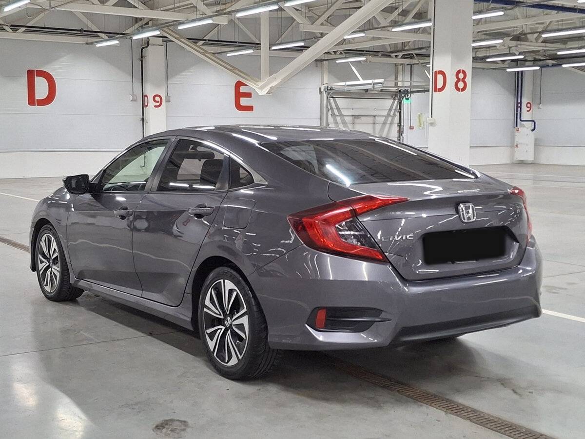Honda Civic с пробегом — 2016 год. Фото: #6