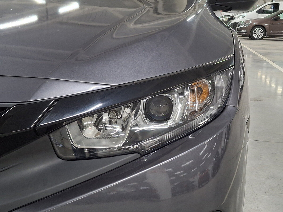 Honda Civic с пробегом — 2016 год. Фото: #16