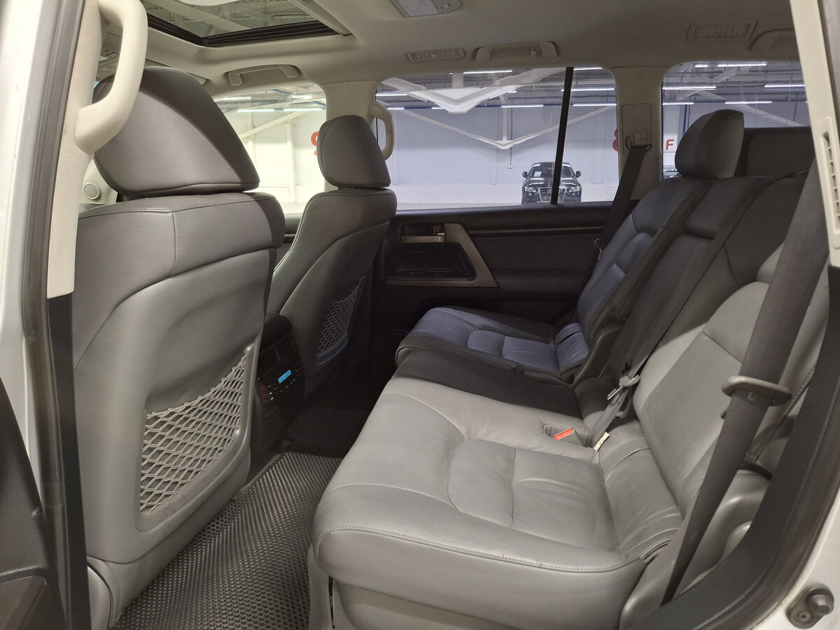 Toyota Land Cruiser с пробегом — 2008 год. Фото: #11