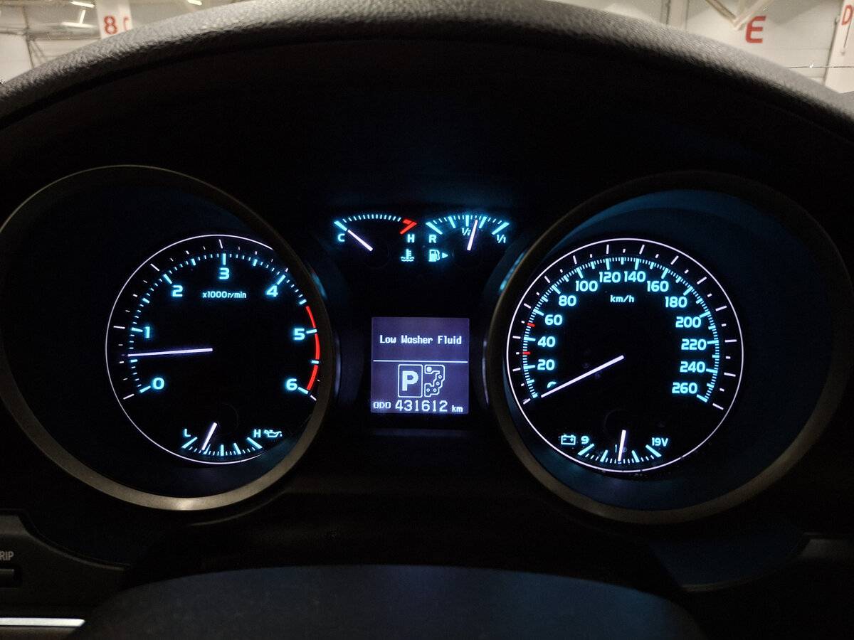 Toyota Land Cruiser с пробегом — 2008 год. Фото: #12