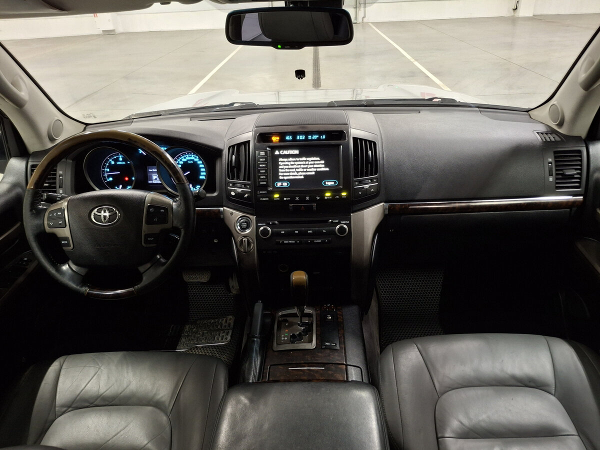 Toyota Land Cruiser с пробегом — 2008 год. Фото: #13