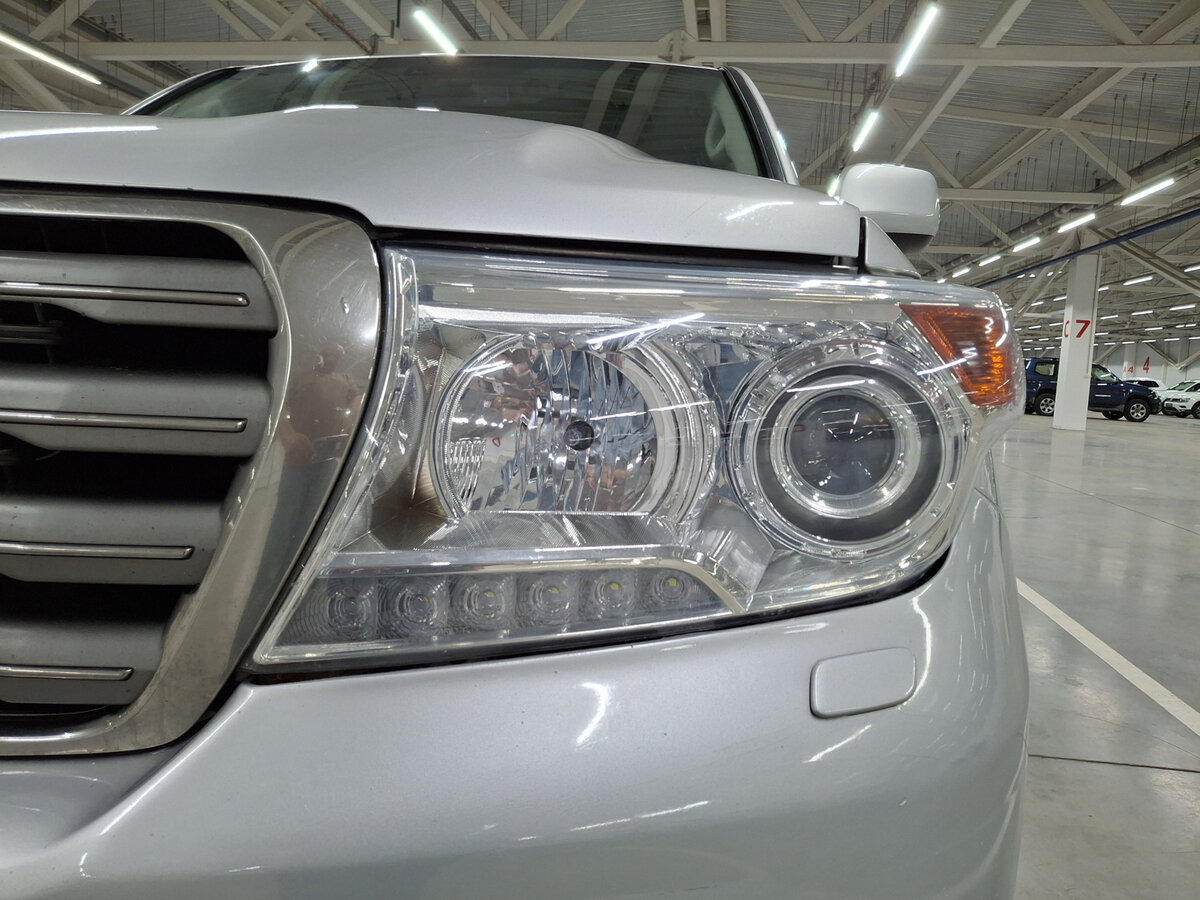 Toyota Land Cruiser с пробегом — 2008 год. Фото: #16