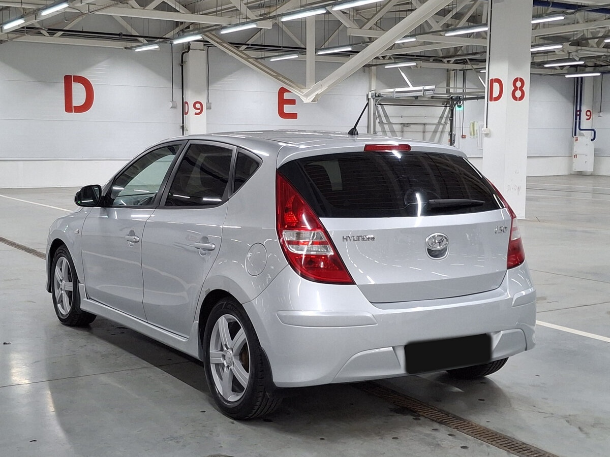 Hyundai i30 с пробегом — 2011 год. Фото: #6