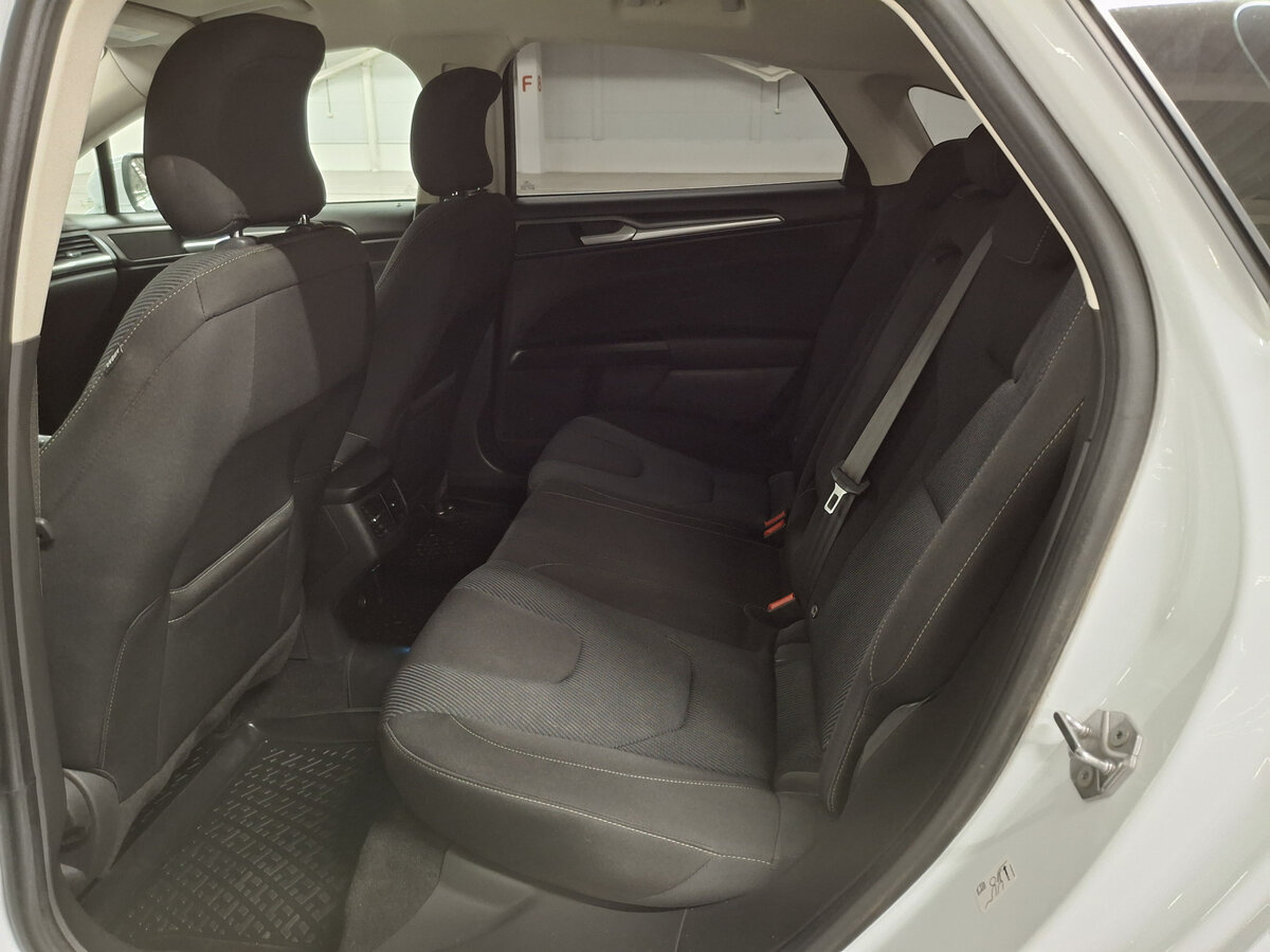 Ford Mondeo с пробегом — 2016 год. Фото: #11