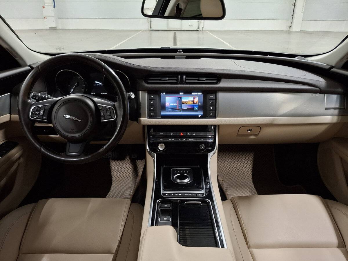 Jaguar XF с пробегом — 2016 год. Фото: #13