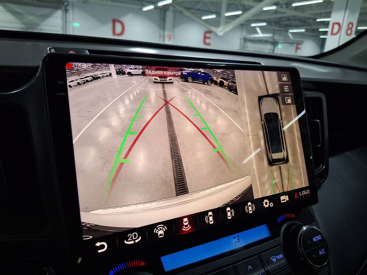 Toyota RAV4 с пробегом — 2017 год. Фото: #18