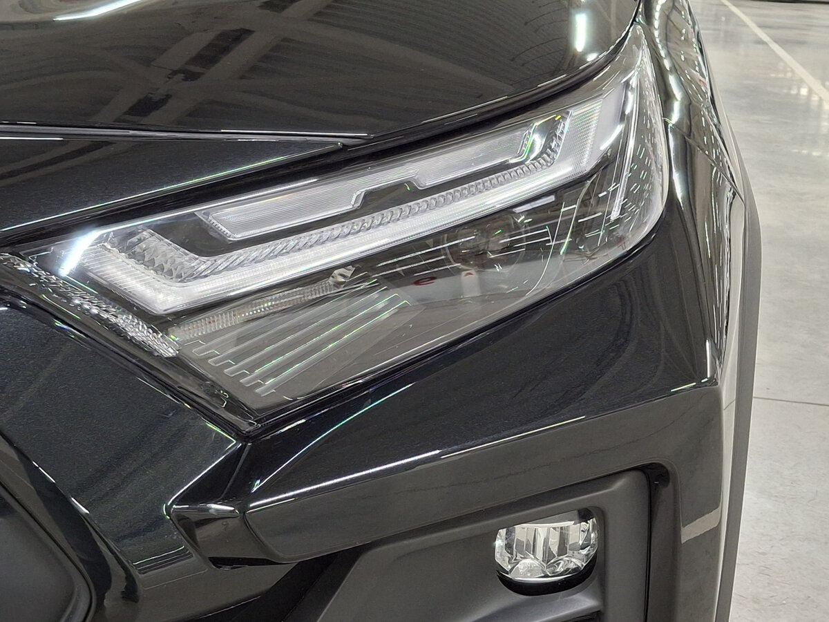 Toyota RAV4 с пробегом — 2024 год. Фото: #16