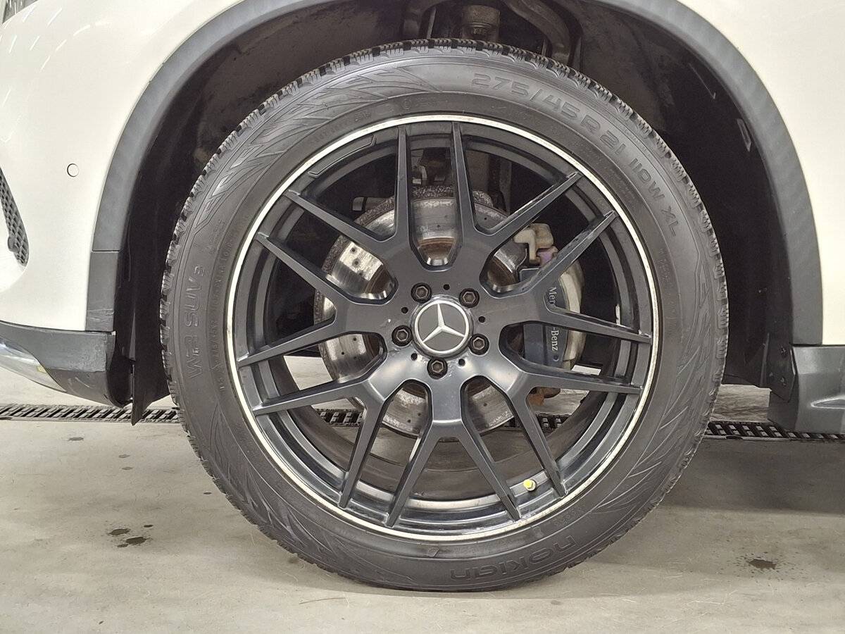 Mercedes-Benz GLE Coupe с пробегом — 2018 год. Фото: #17