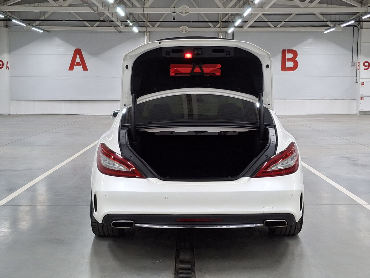 Mercedes-Benz CLS с пробегом — 2017 год. Фото: #9