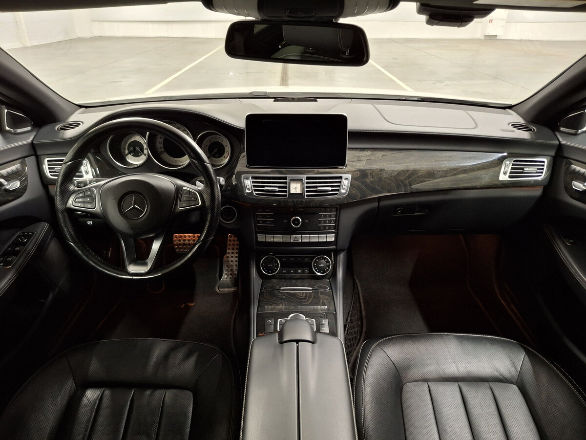 Mercedes-Benz CLS с пробегом — 2017 год. Фото: #13