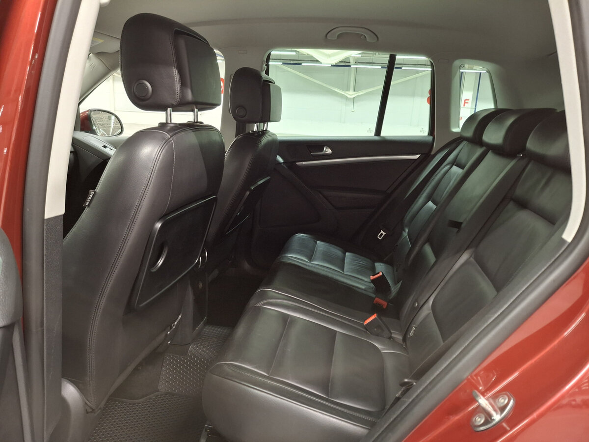 Volkswagen Tiguan с пробегом — 2011 год. Фото: #11