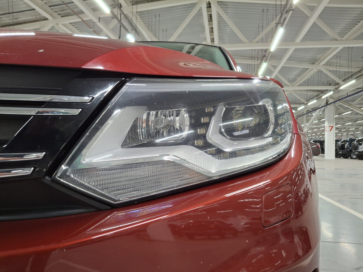 Volkswagen Tiguan с пробегом — 2011 год. Фото: #16