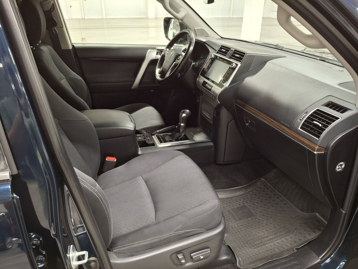 Toyota Land Cruiser Prado с пробегом — 2019 год. Фото: #10