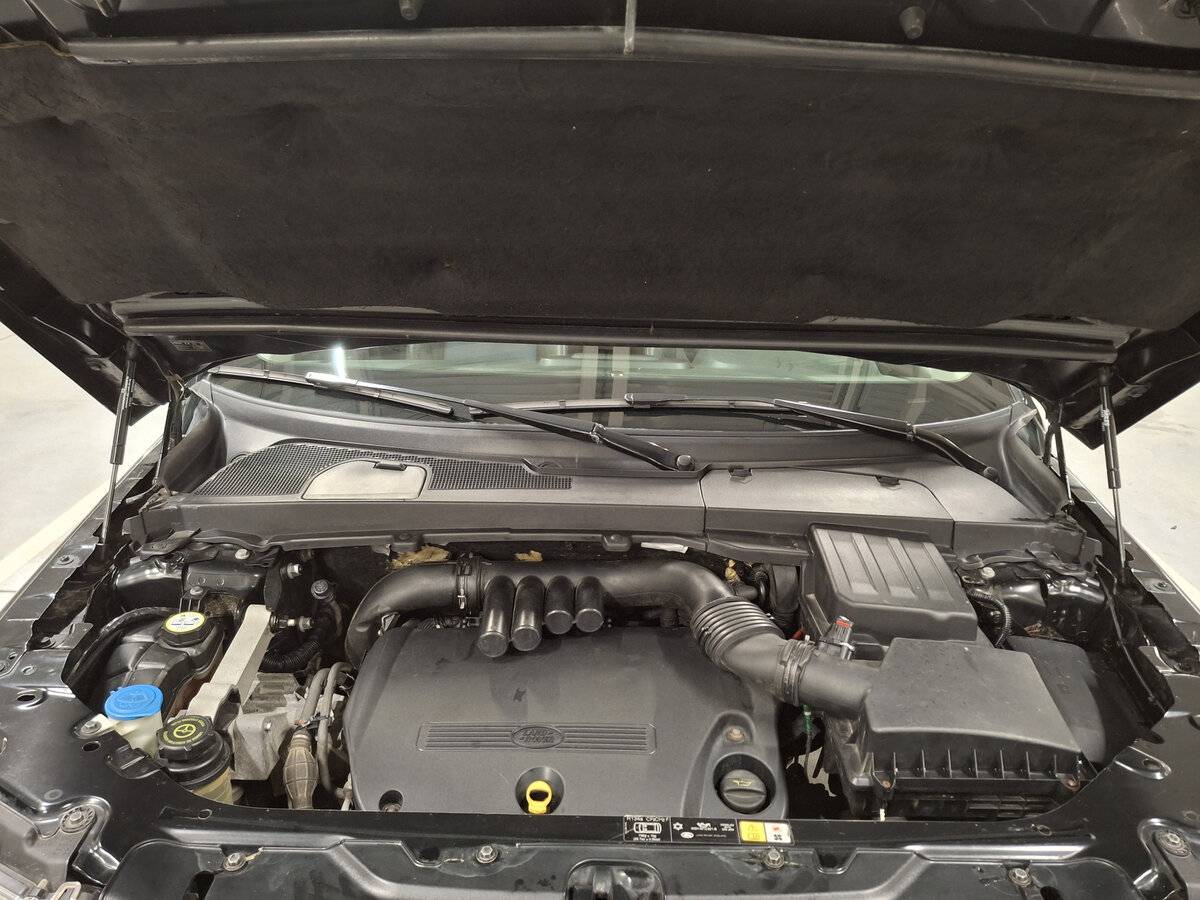 Land Rover Freelander с пробегом — 2008 год. Фото: #8