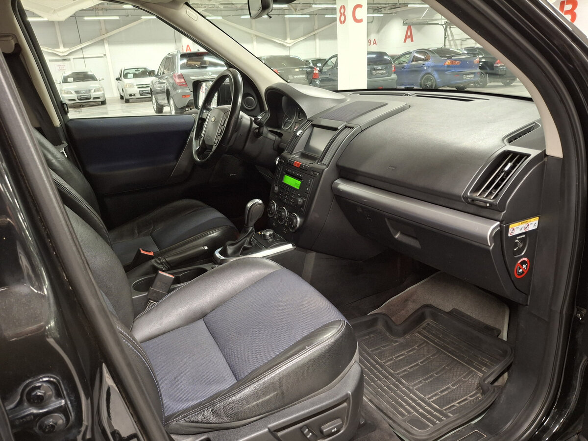 Land Rover Freelander с пробегом — 2008 год. Фото: #10