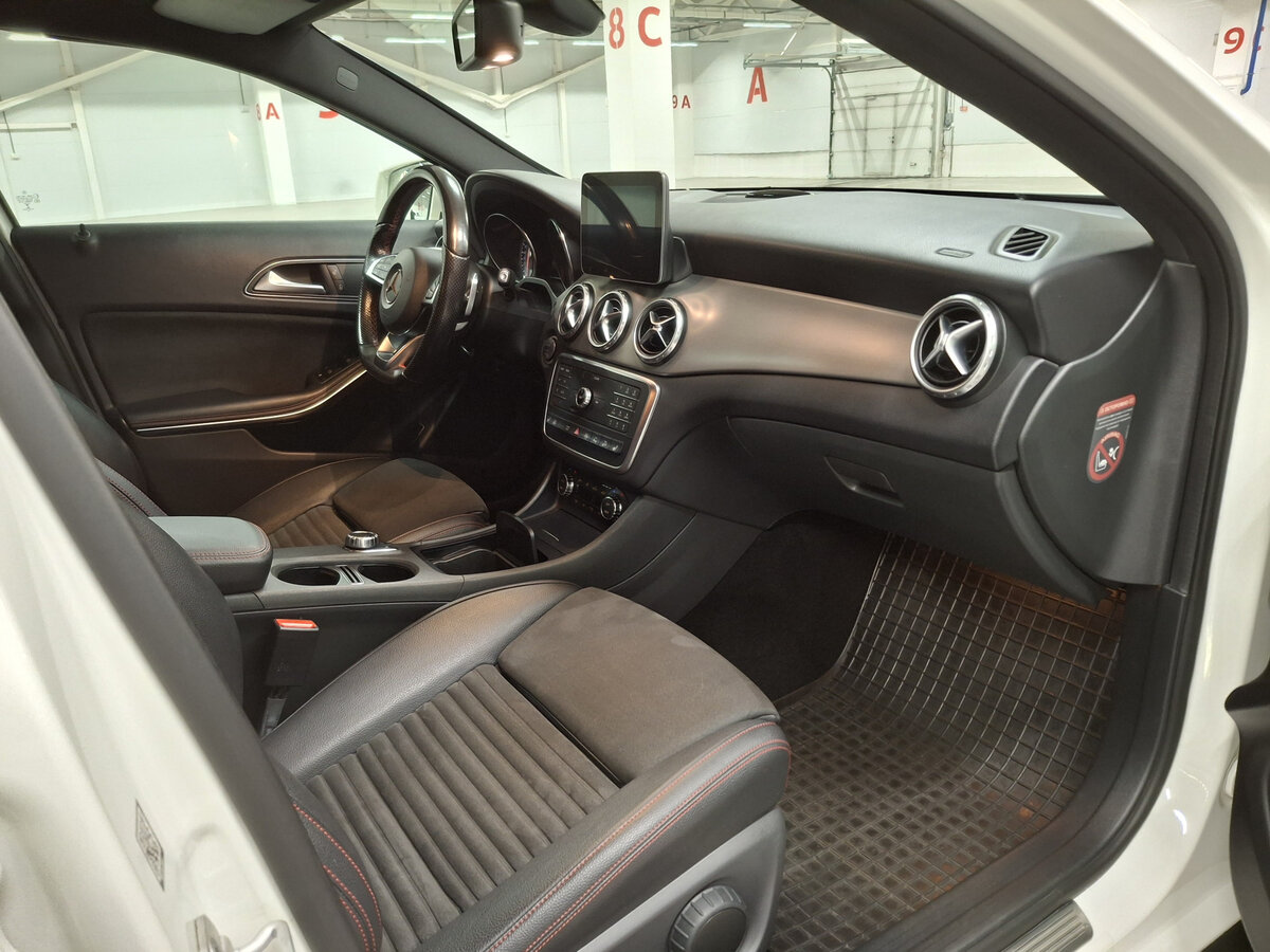 Mercedes-Benz GLA с пробегом — 2016 год. Фото: #10