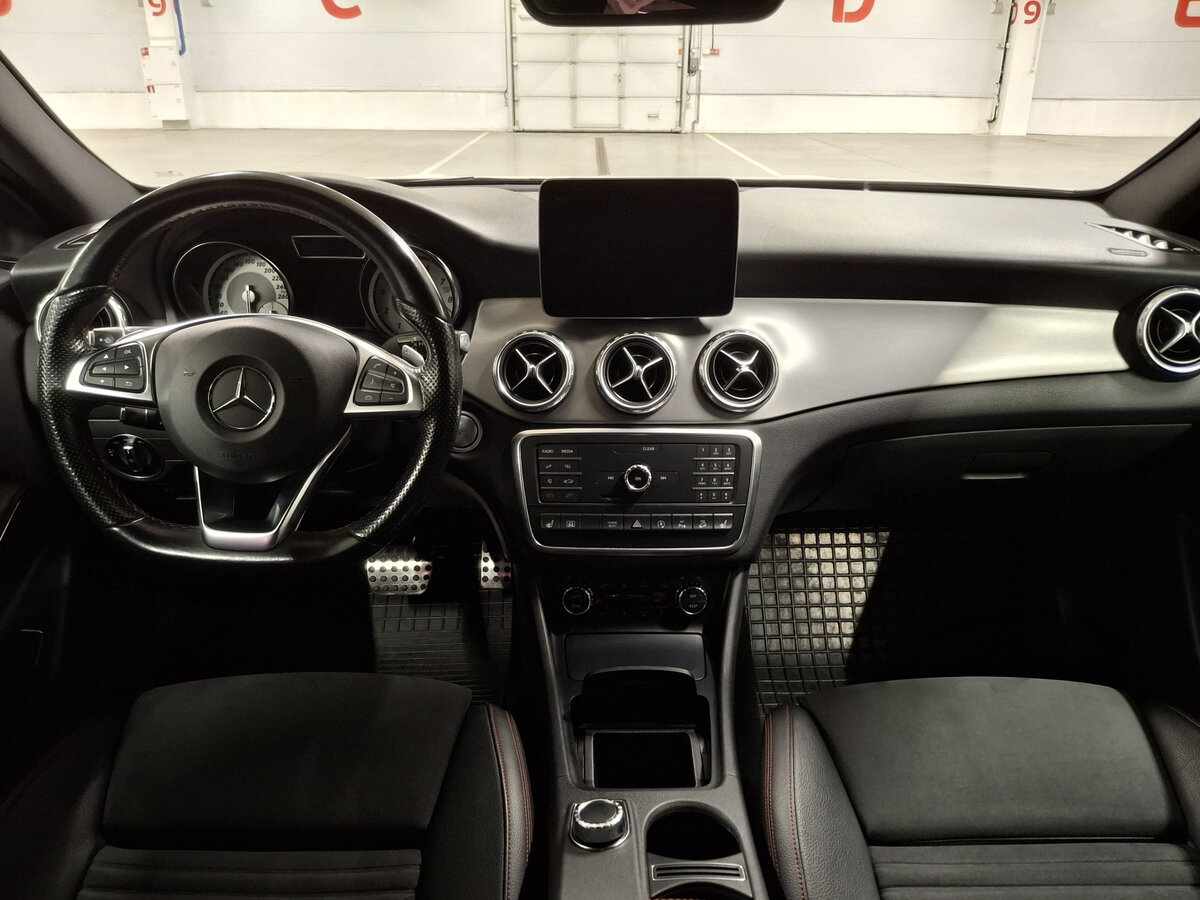 Mercedes-Benz GLA с пробегом — 2016 год. Фото: #13