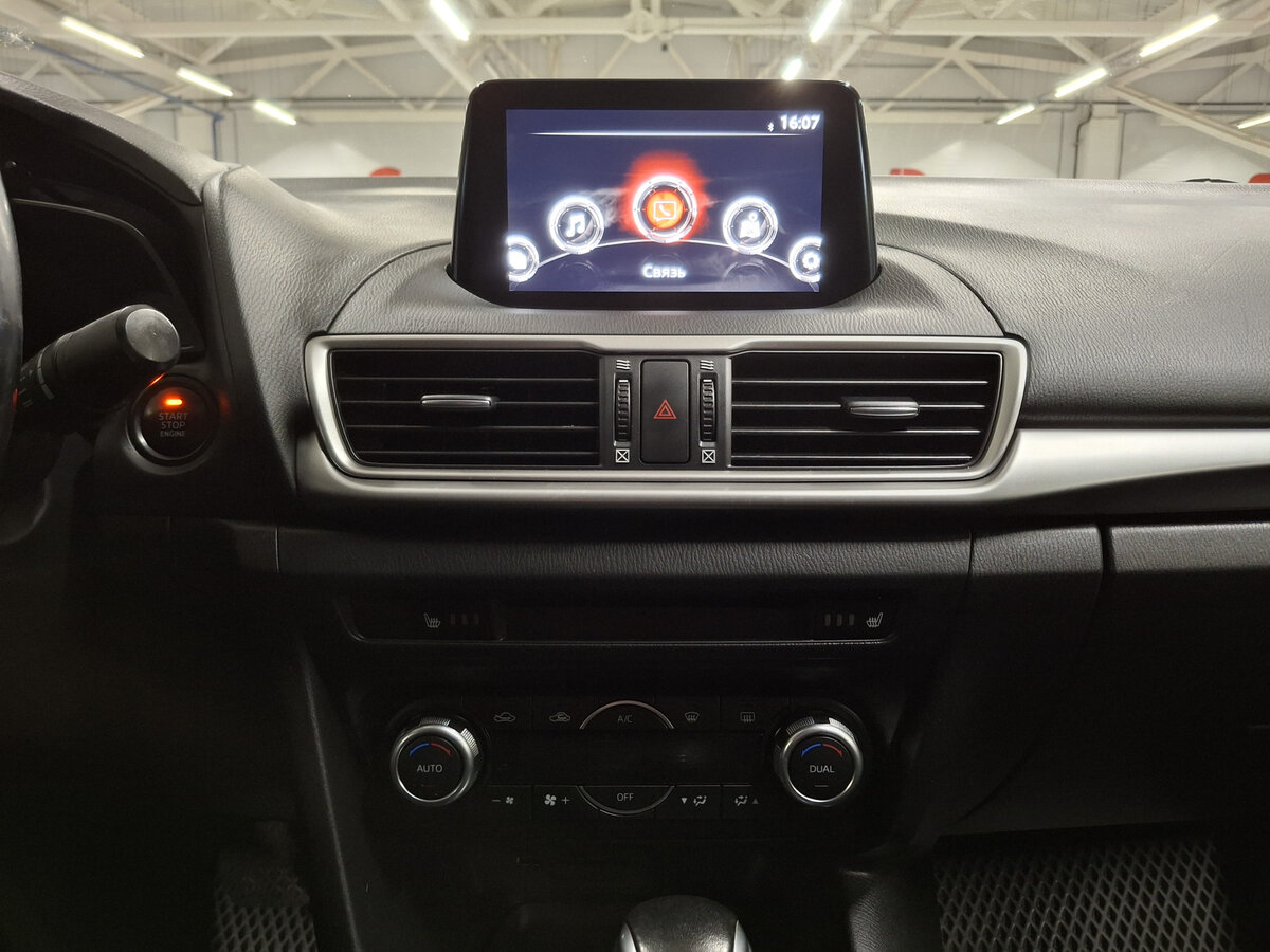 Mazda 3 с пробегом — 2018 год. Фото: #14