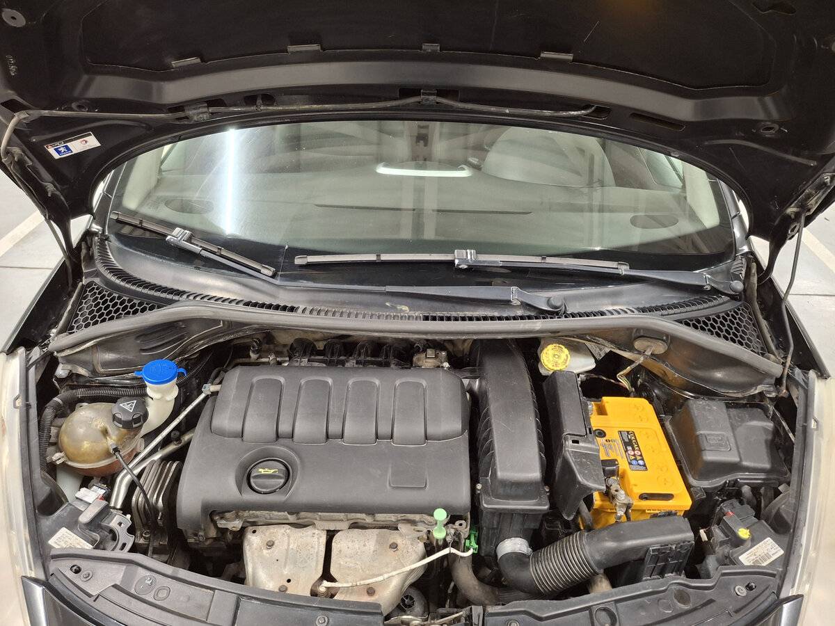 Peugeot 207 с пробегом — 2010 год. Фото: #8