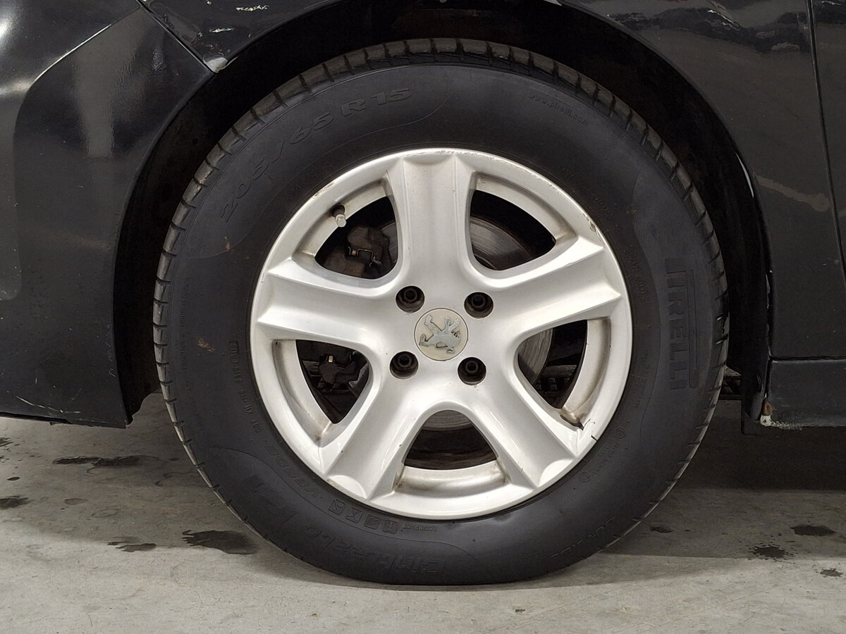 Peugeot 207 с пробегом — 2010 год. Фото: #17