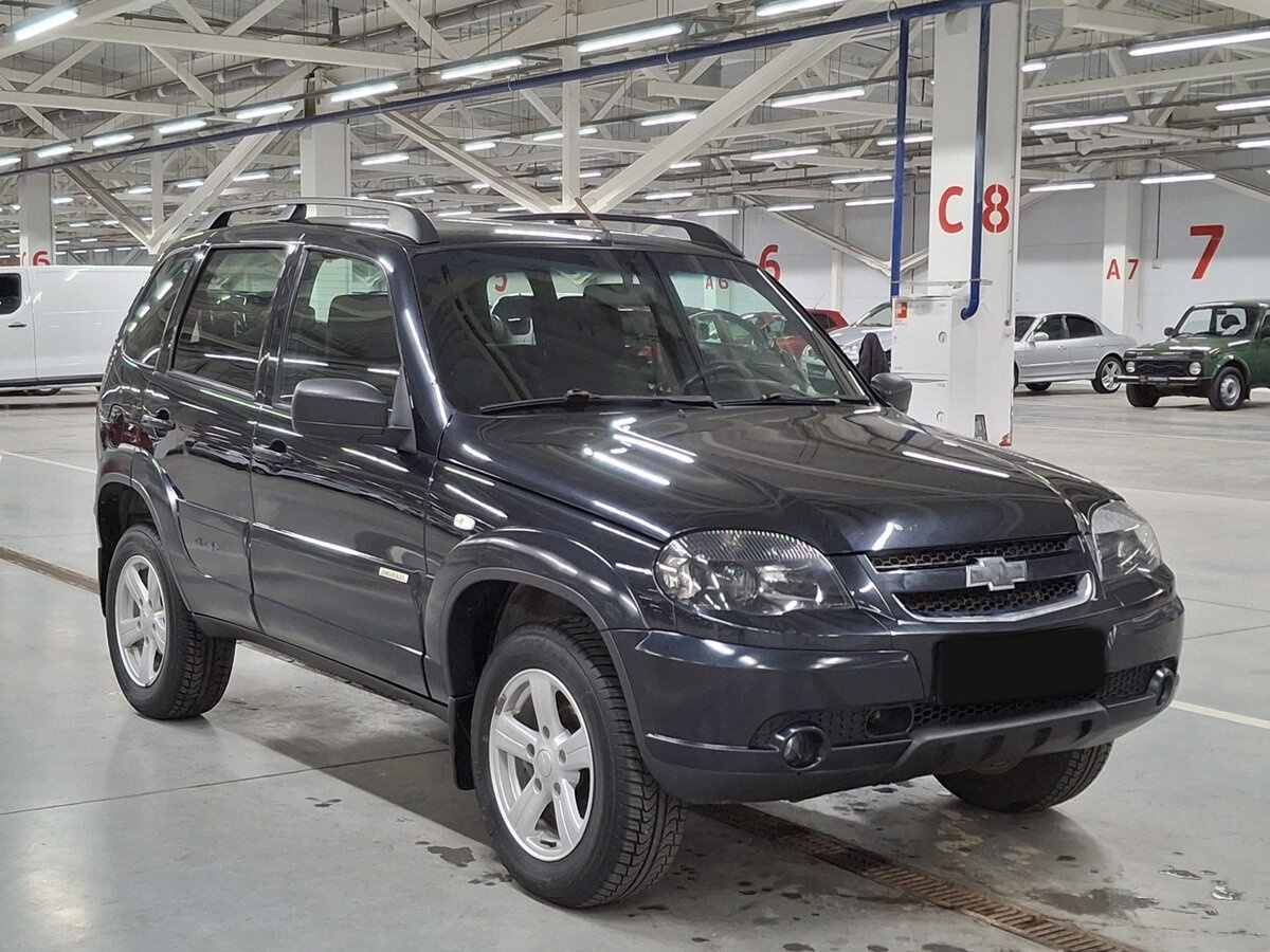 Chevrolet Niva с пробегом — 2017 год. Фото: #2