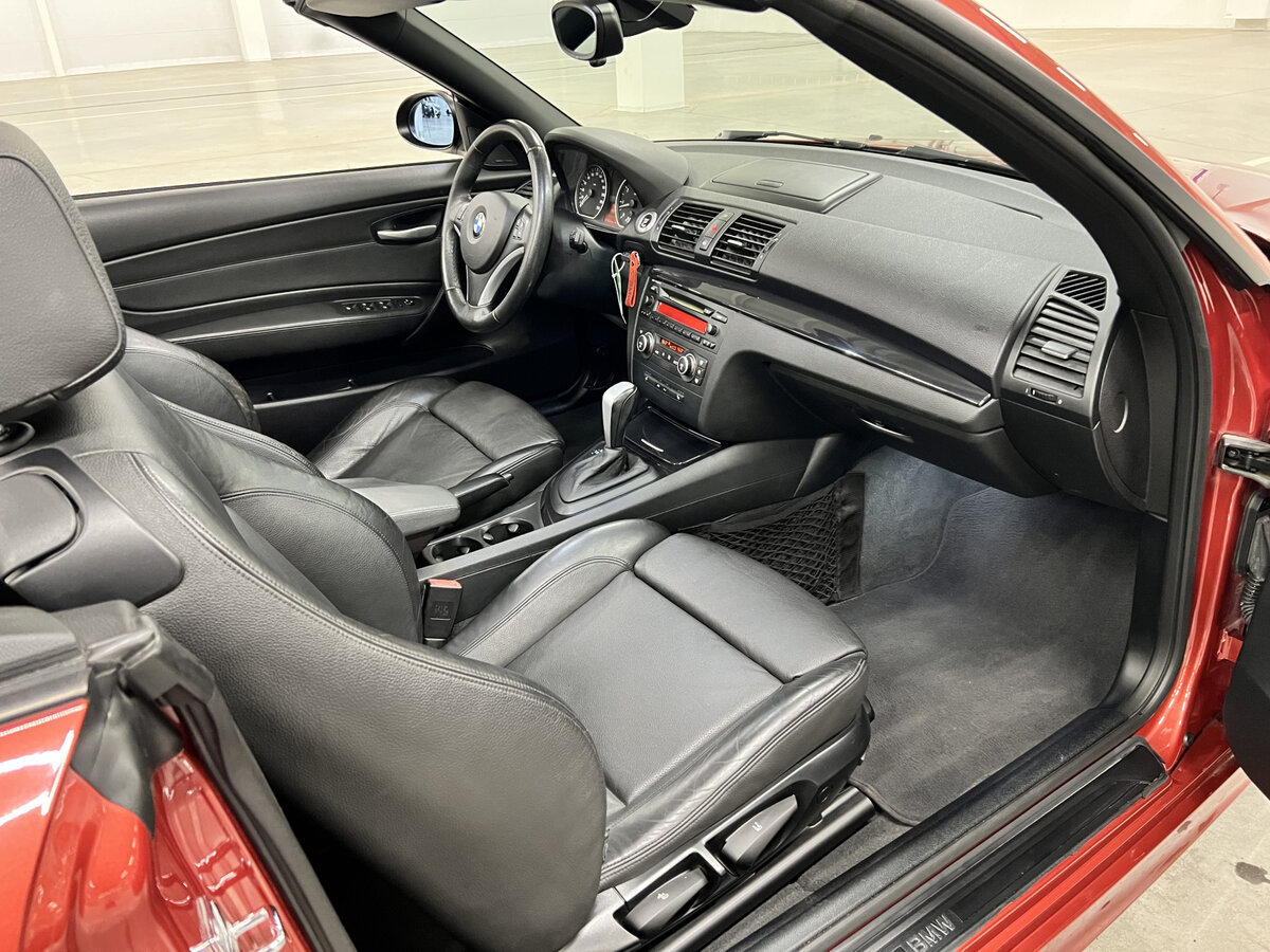 BMW 1 серии с пробегом — 2008 год. Фото: #9