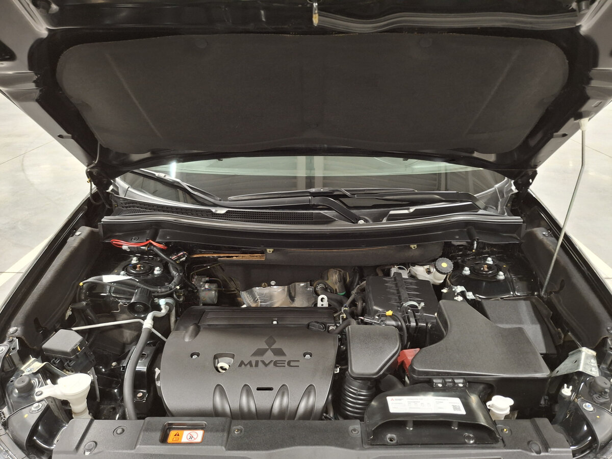 Mitsubishi Outlander с пробегом — 2020 год. Фото: #8