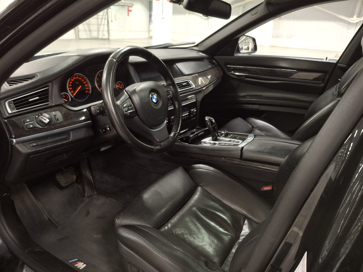 BMW 7 серии с пробегом — 2012 год. Фото: #15