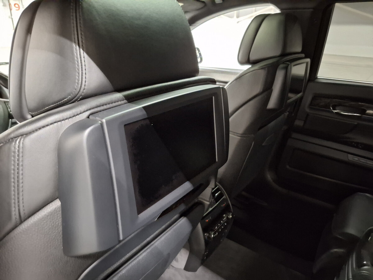 BMW 7 серии с пробегом — 2012 год. Фото: #19