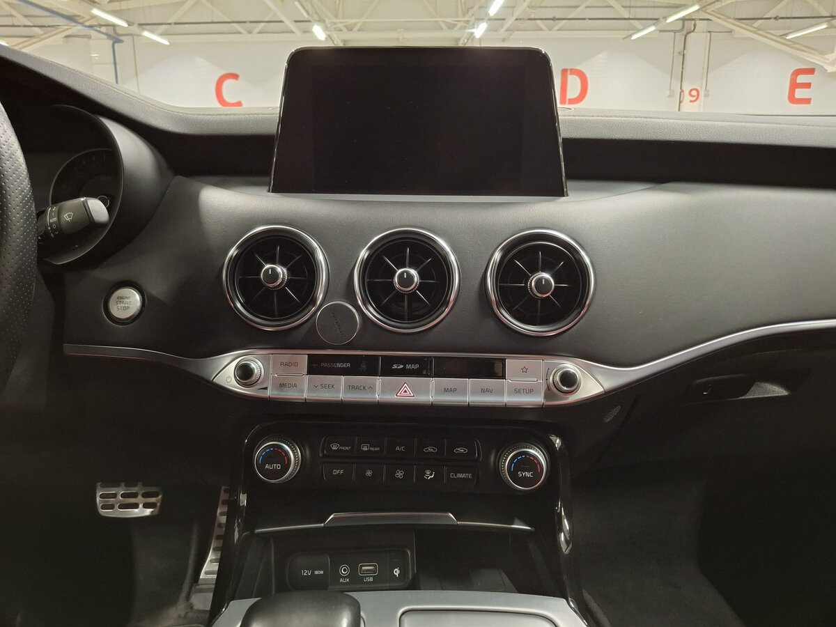 Kia Stinger с пробегом — 2019 год. Фото: #14