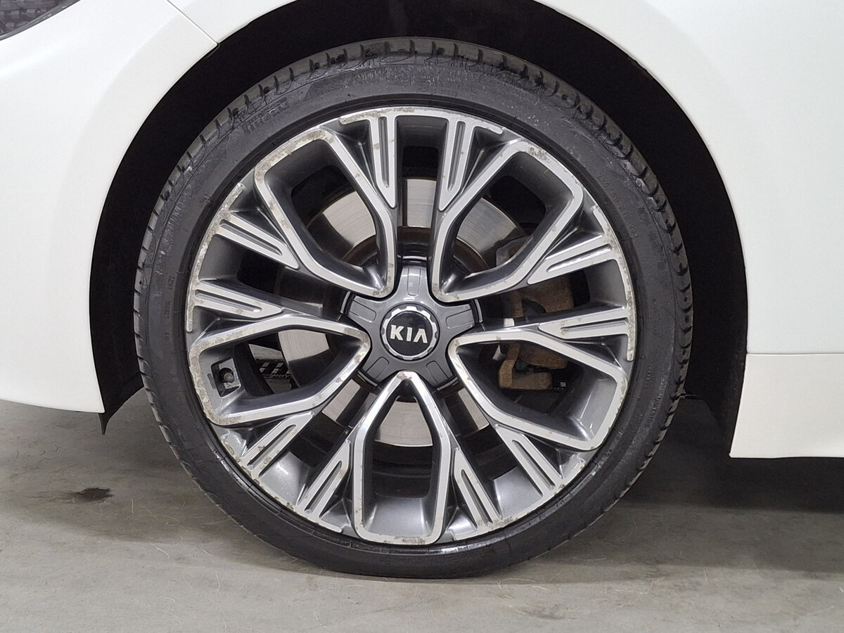 Kia Stinger с пробегом — 2019 год. Фото: #17