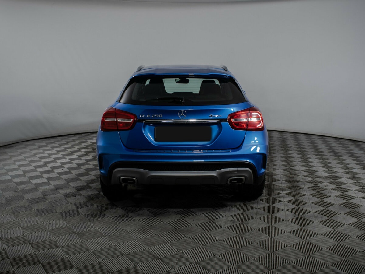 Mercedes-Benz GLA с пробегом — 2015 год. Фото: #5