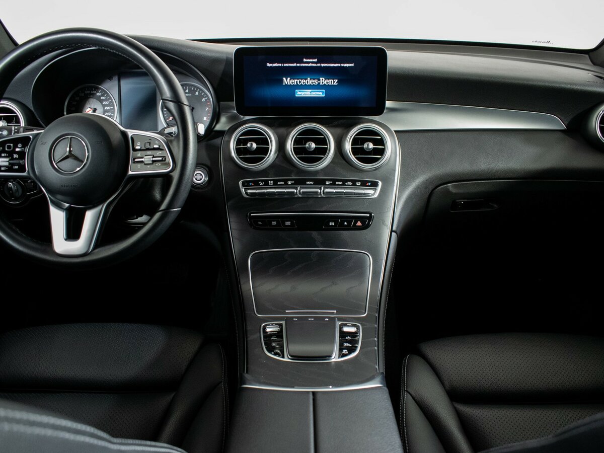 Mercedes-Benz GLC с пробегом — 2021 год. Фото: #8