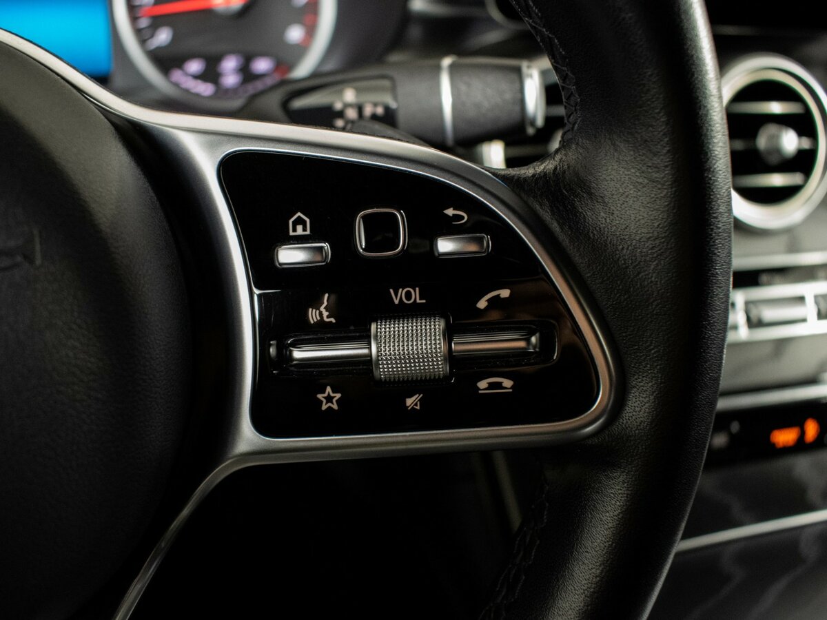 Mercedes-Benz GLC с пробегом — 2021 год. Фото: #14