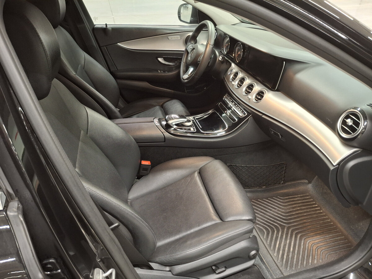 Mercedes-Benz E-Класс с пробегом — 2018 год. Фото: #9