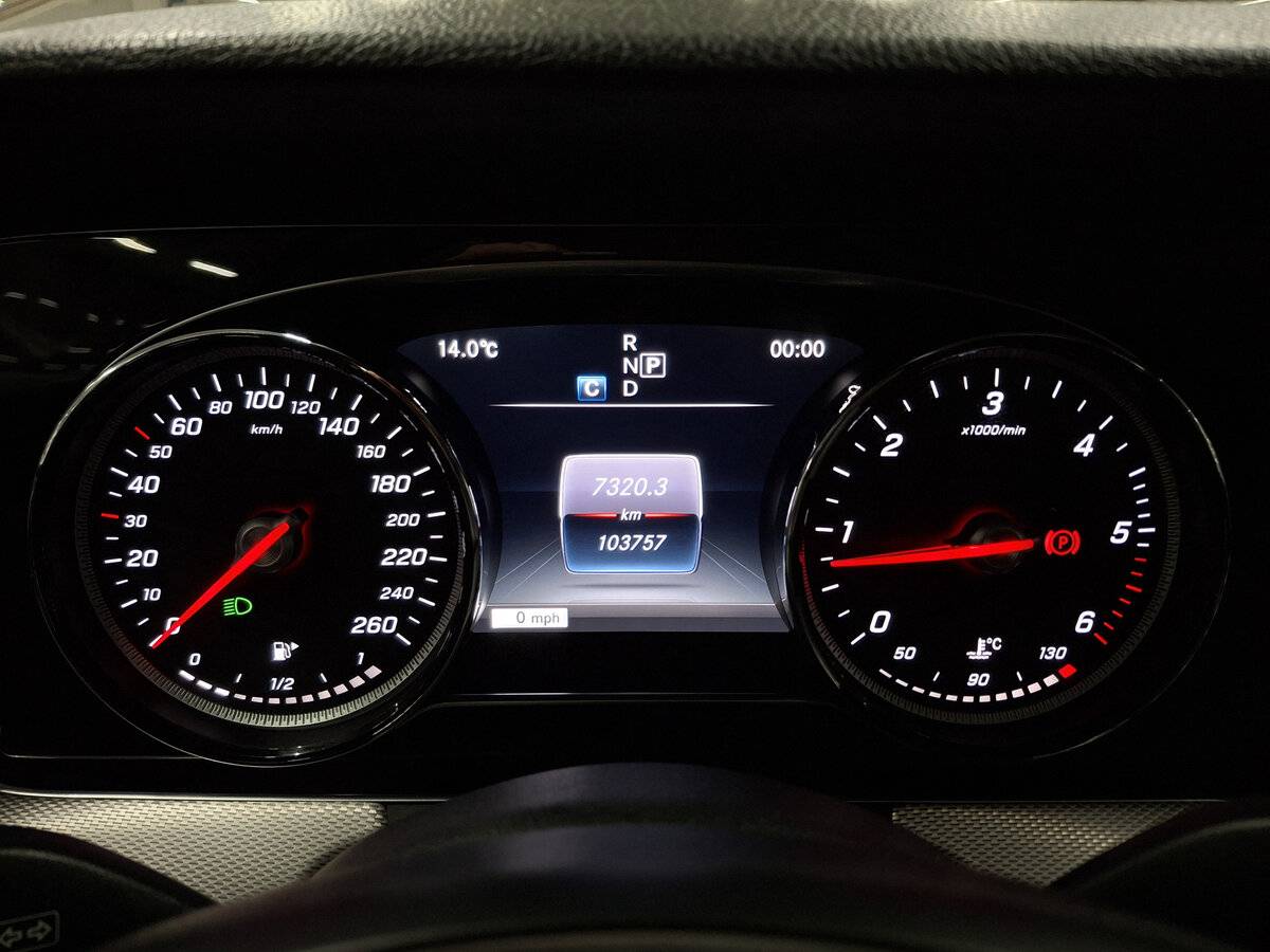 Mercedes-Benz E-Класс с пробегом — 2018 год. Фото: #11