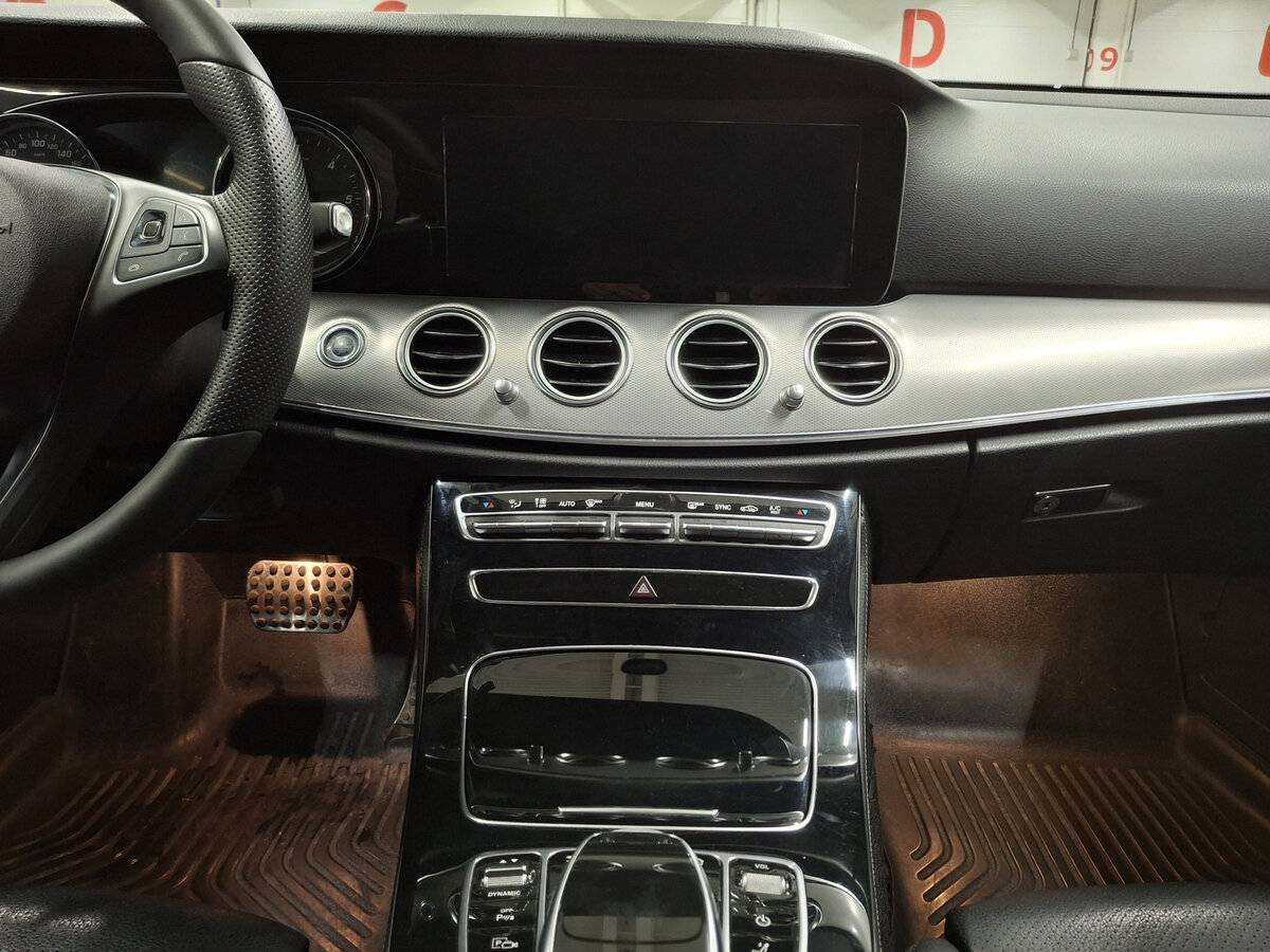 Mercedes-Benz E-Класс с пробегом — 2018 год. Фото: #13