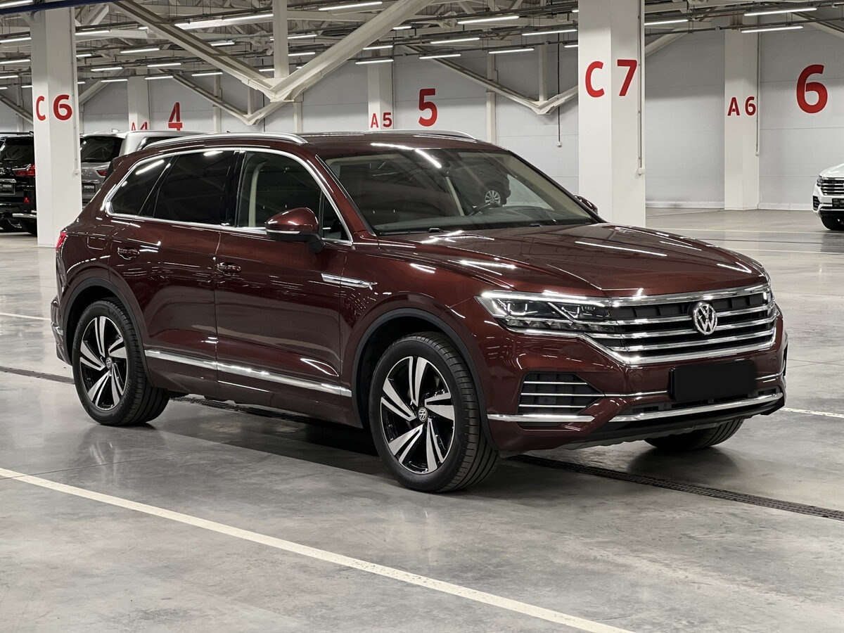 Volkswagen Touareg с пробегом — 2020 год. Фото: #2